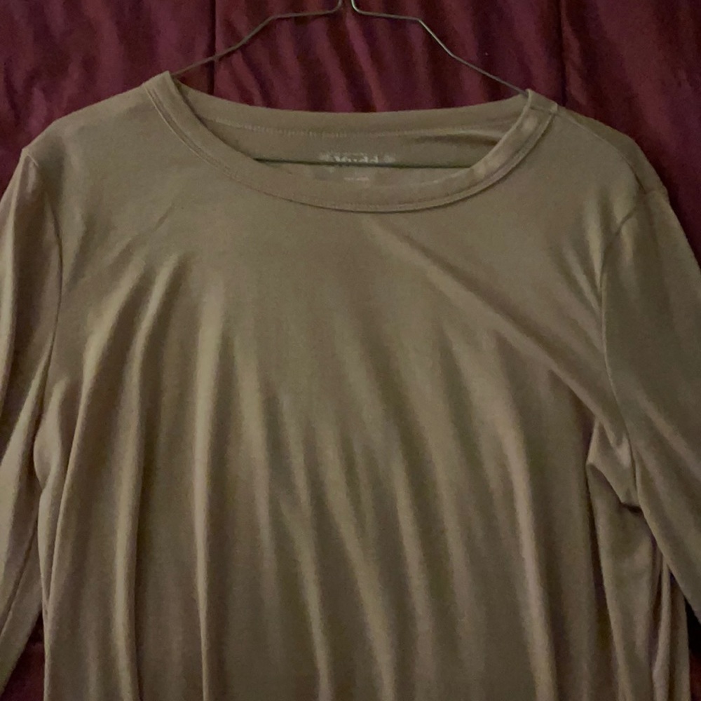 Large Light pink long sleeved t shirt